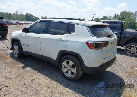 2022 Jeep Compass Latitude 4X4 z USA, uszkodzony, nr VIN 3C4NJDBB0NT152878